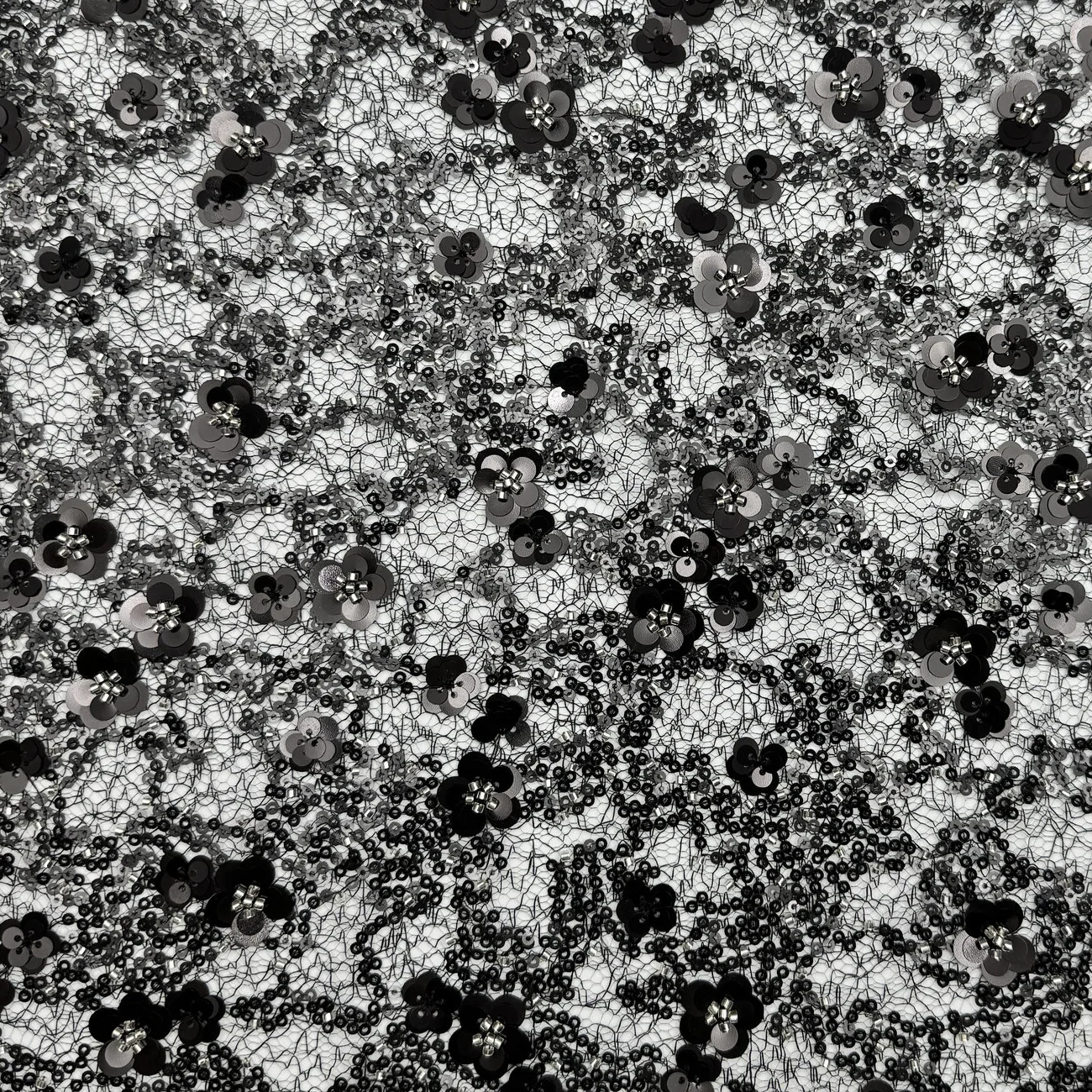 Malla floral de lentejuelas negras y burdeos — Vista general de la muestra y el dibujo