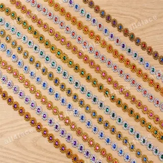 Multicolour bead-like dots hanging trim
