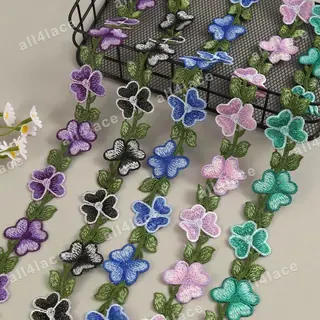 Multicolour Five-Petal Flower Vine Trim