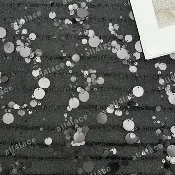 Mixed-Size Disc Textured Fabric