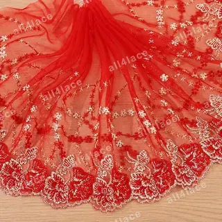 Red Rose Scalloped Tulle Border
