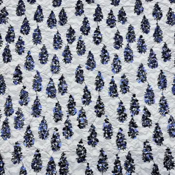 Malla de lentejuelas en grupos de gotas — Muestra de color fotografiada; consulte los tonos disponibles actualmente