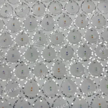 شبك بزخارف قطرة ومعينات محددة بخيوط